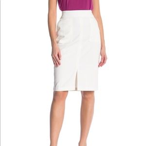 Bundle only TOMMY BAHAMA Ana Twill Pencil Skirt